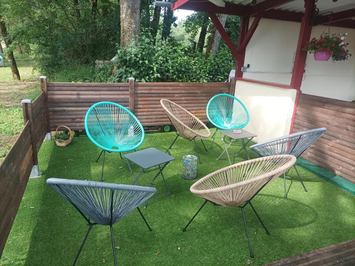 7-Gite-7 Personnes Au Coeur De La Nature /Piscine Saint-Aubin-de-Nabirat Luaran gambar